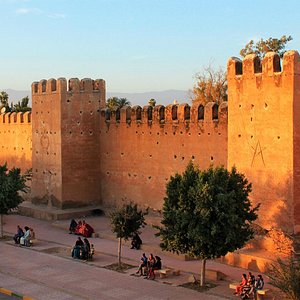 Taroudant walls at sunset - thanks Henri for the tip to find the stairs