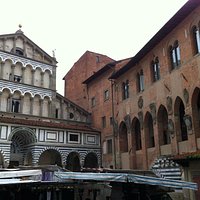 Piazza del Duomo a Pistoia
