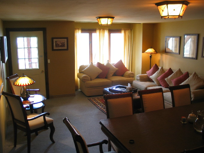 Hotel photo 3 of Abbett Placer Inn.