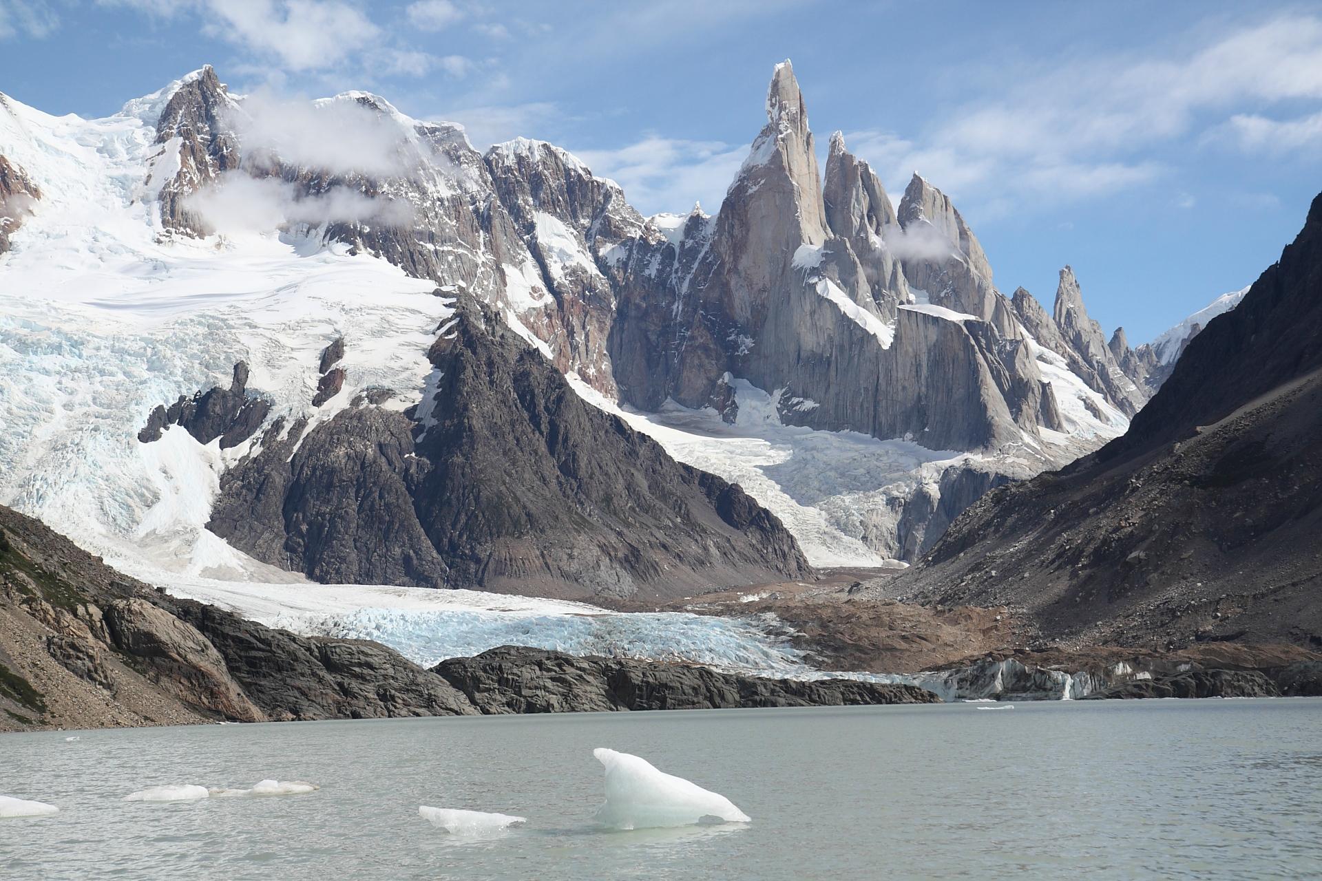 Laguna torre clearance trek