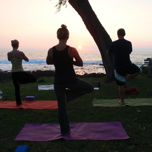 behind the scenes: Kona Sunset yoga pant/leggings! – whole circle