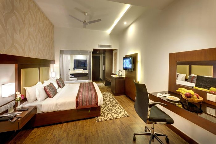 HHI Varanasi Rooms: Pictures & Reviews - Tripadvisor