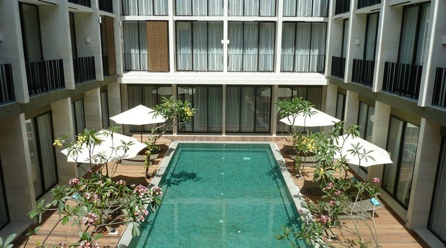 kolam renang