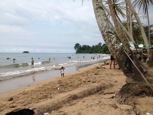 Holt die Welt zu Euch ~ Strand-Sand ~Äquatorial Guinea ~ Insel Bioko 