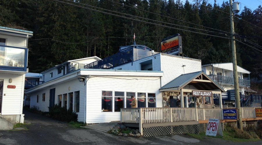 Ocean View Restaurant  serving local seafood and more