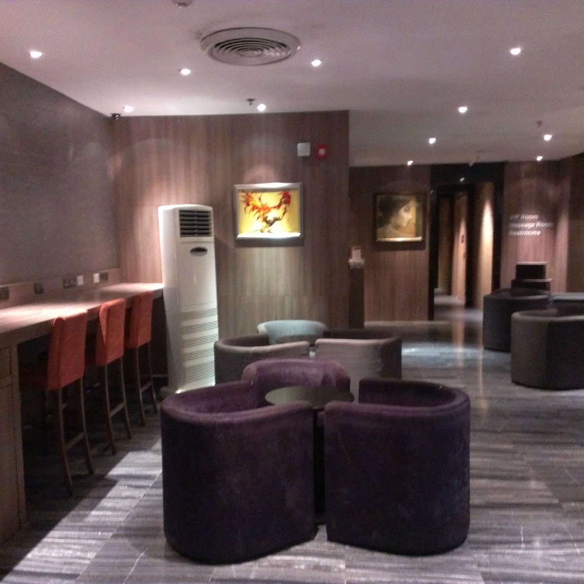 Plaza Premium Lounge (New Delhi) - All You Need to Know BEFORE You Go