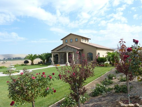 Members Lounge - McGrail Vineyards