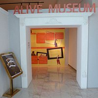 Entry point of the museum on the 72 floor.