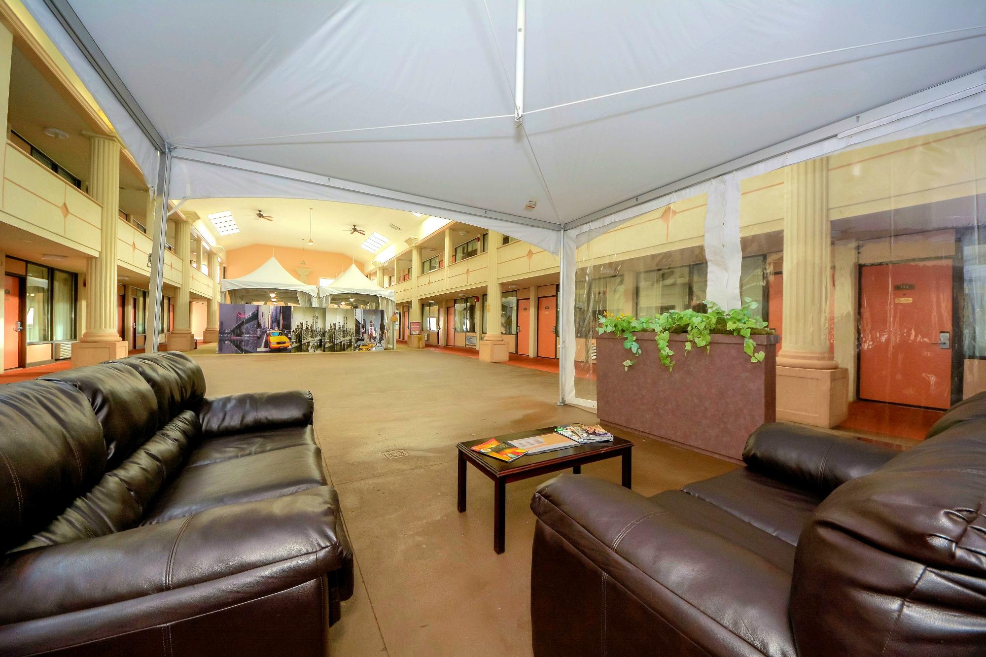 Hotel photo 41 of Super 8 by Wyndham Meadowlands.