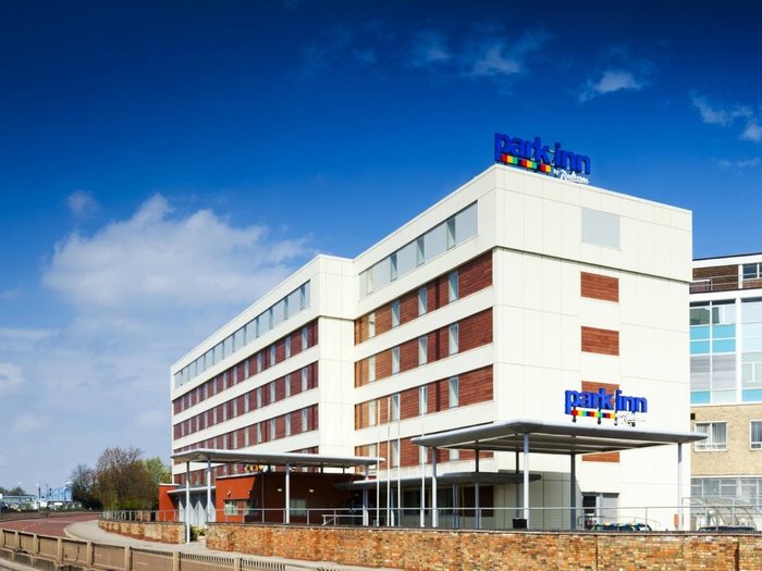 PARK INN BY RADISSON PETERBOROUGH HOTEL - Updated 2024 Reviews, Photos ...