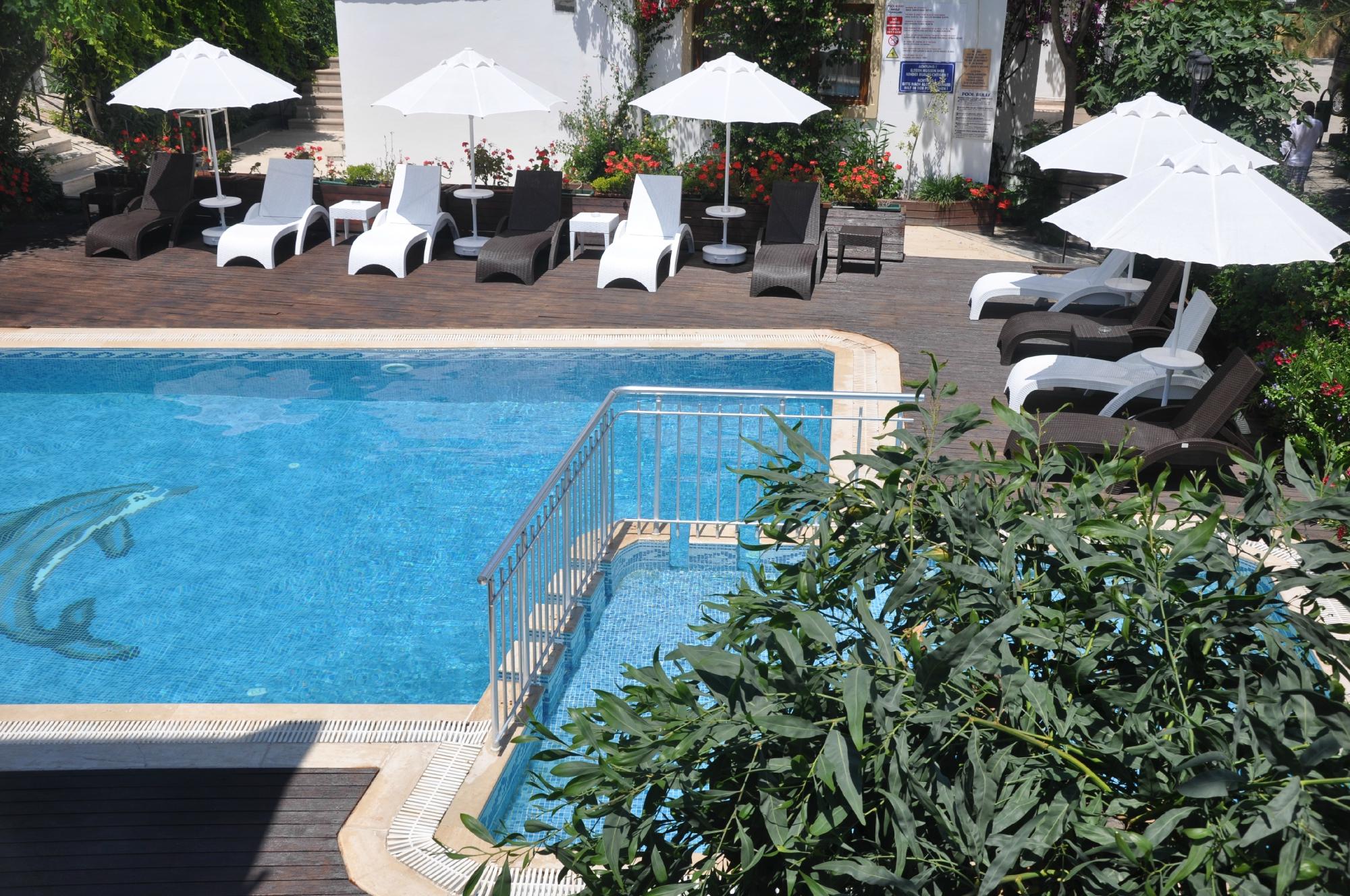 Hotel photo 1 of Manuela Hotel.