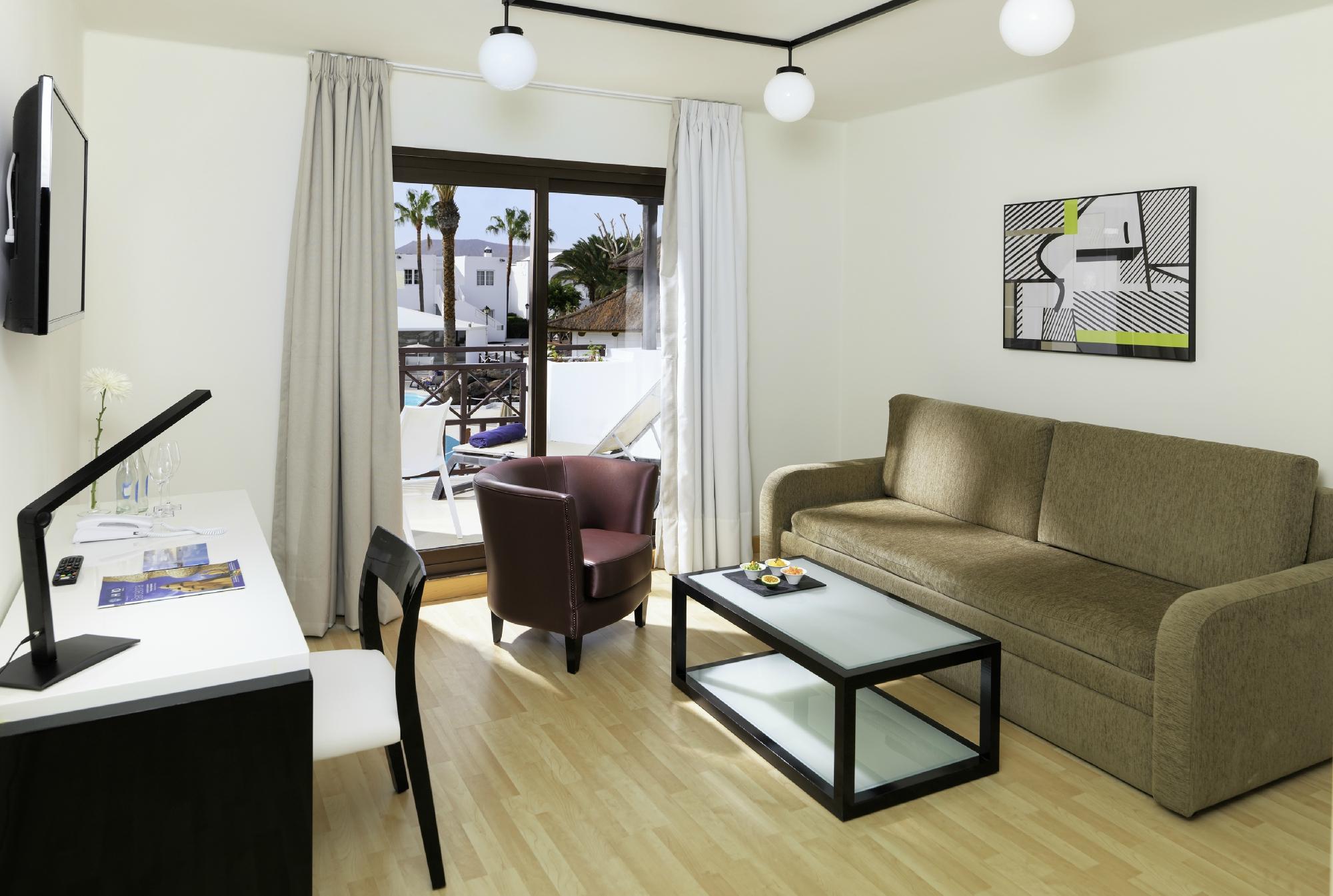 H10 White Suites Rooms Pictures Reviews Tripadvisor