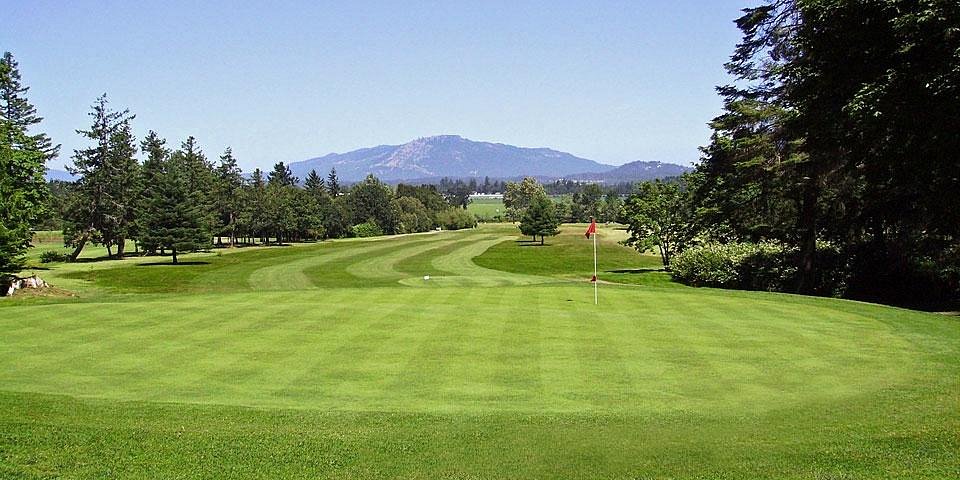GLEN MEADOWS GOLF & COUNTRY CLUB (North Saanich) - 2023 What to Know BEFORE  You Go