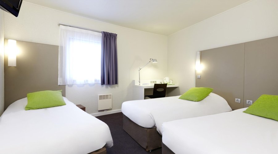 Triple room