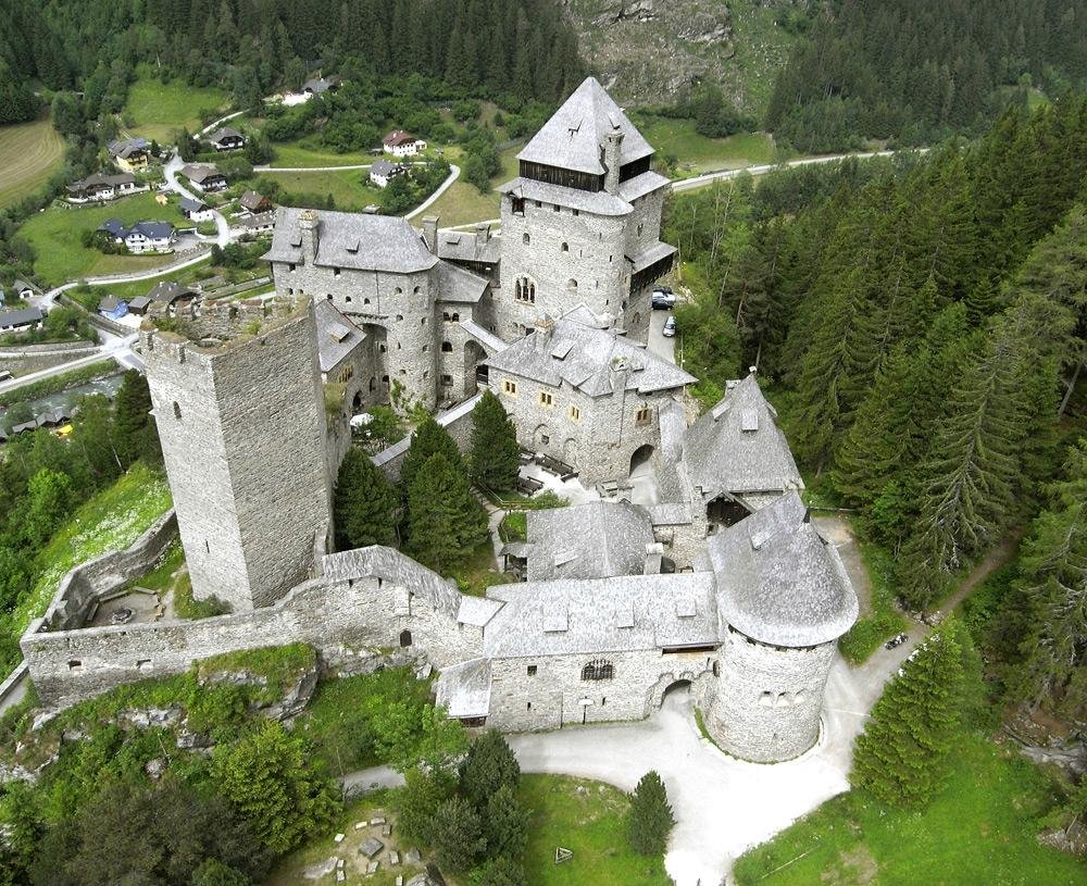 Burg Finstergrun, Ramingstein: лучшие советы перед посещением - Tripadvisor