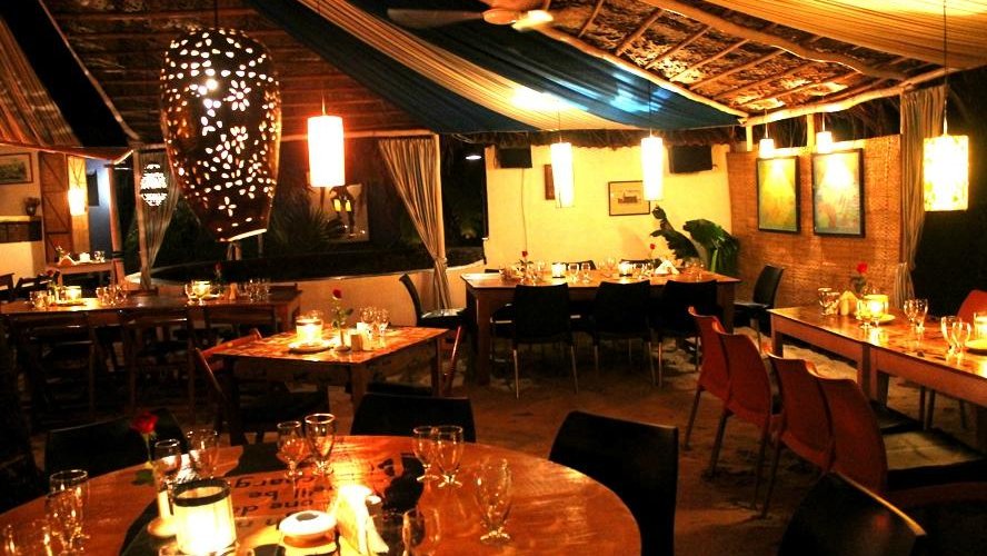 All set for dinner at La Plage