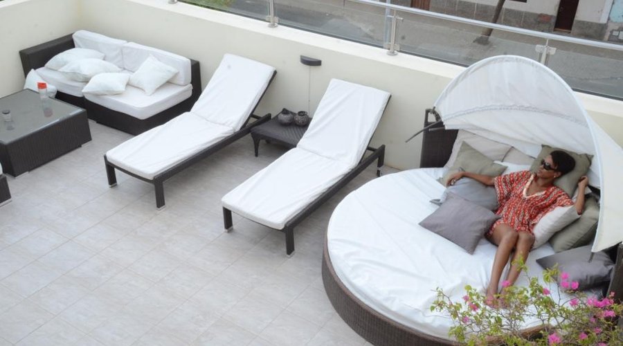 The sundeck and lounge area
