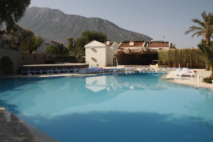 The Grand Ucel Hotel Pool: Pictures & Reviews - Tripadvisor