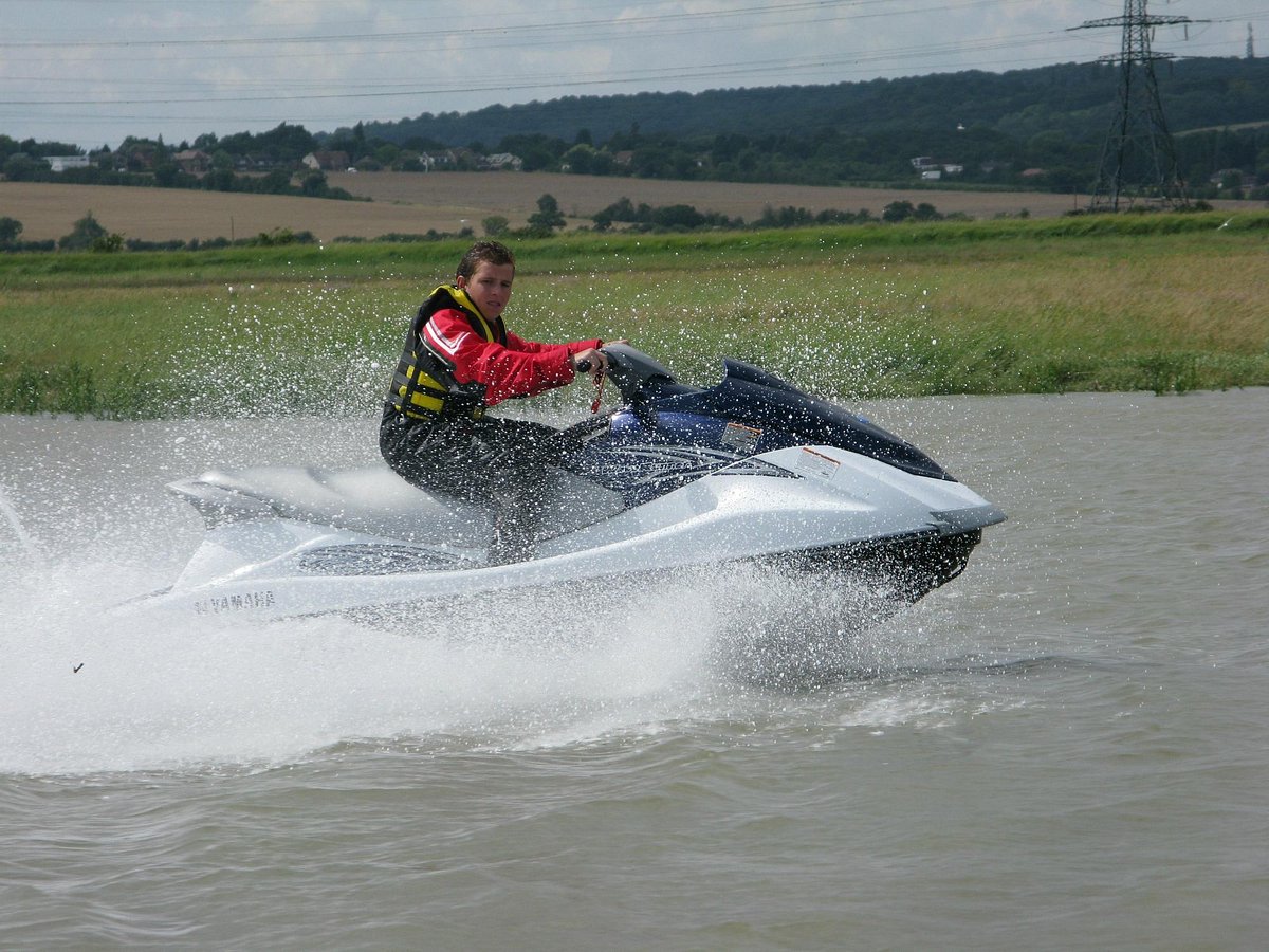 powerboat training essex