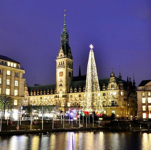 Hamburg Town Hall image