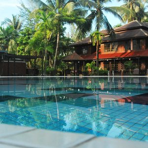 Pool, nice and quiet yet