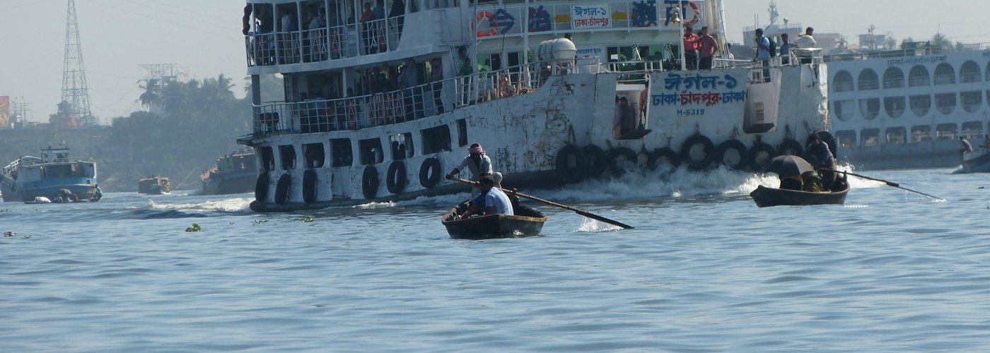 buriganga river tour organised by hotel