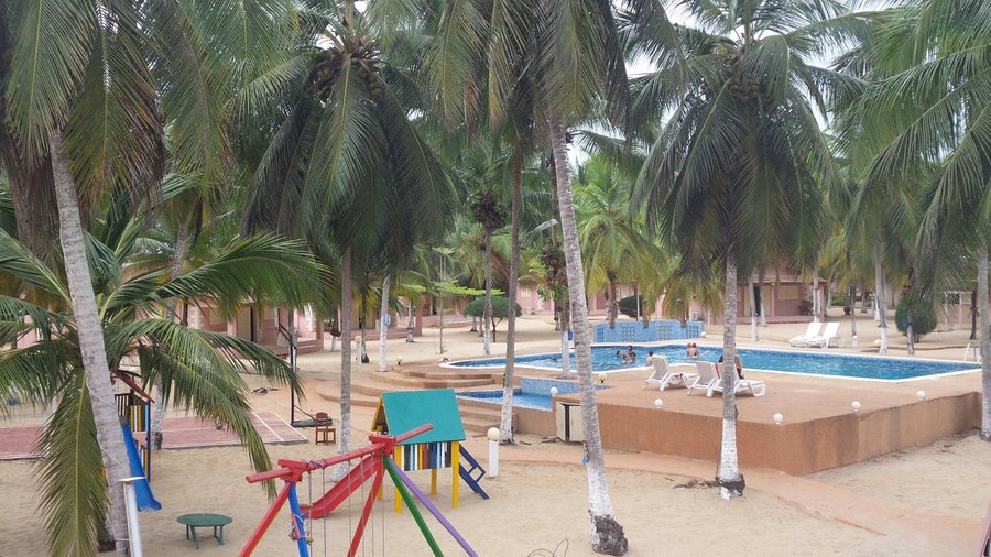 Detente dans la grande piscine