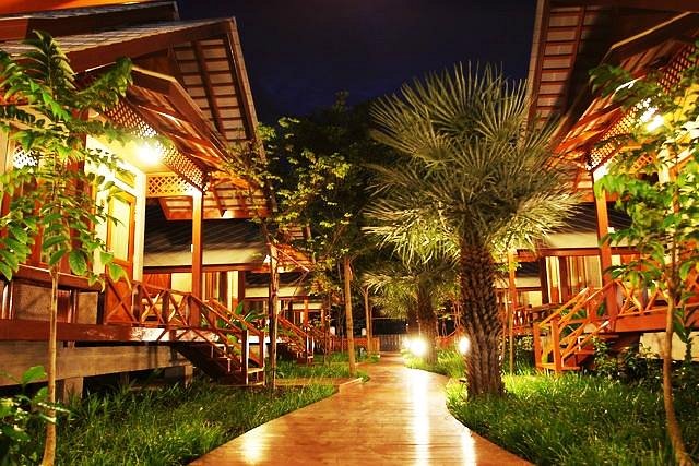 Baan Siriporn Resort, hotel em Phetchaburi