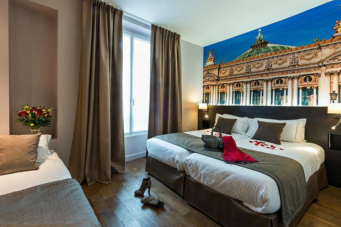 Paris Hotel, 2 Queen Bed, Non-Smoking, Walkthrough