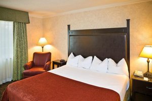 Room & Suite