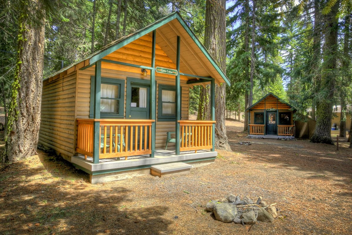 Hoodoo's Crescent Lake Resort Rooms: Pictures & Reviews - Tripadvisor