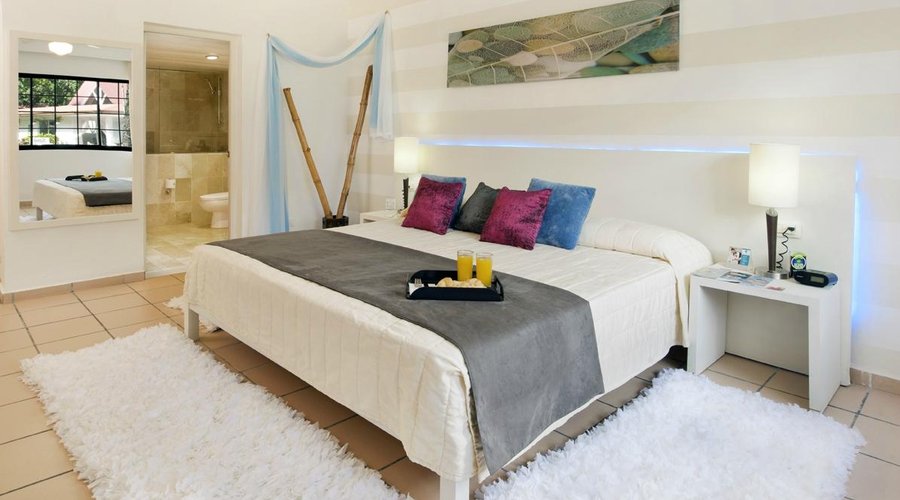 Habitación BlueBay Villas Doradas