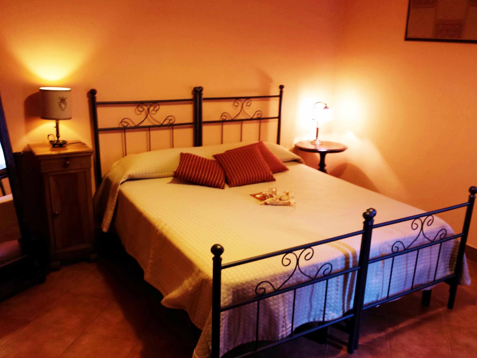 DE NUCE MAGA BED&BREAKFAST - B&B Reviews (Benevento, Italy)