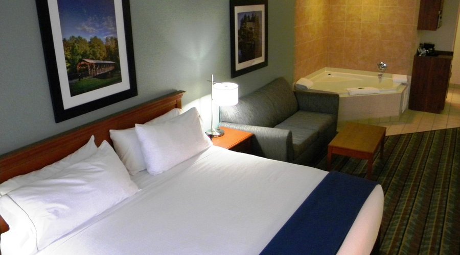 Jacuzzi Suite
