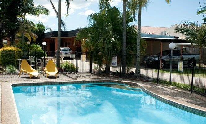 Pool 2
