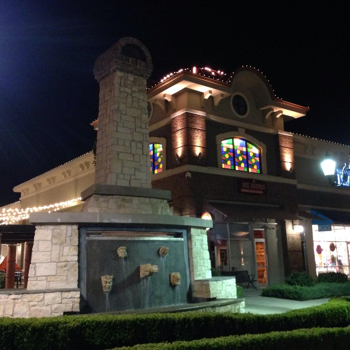 The Promenade at Chenal Shopping Center (Little Rock) - All You Need to  Know BEFORE You Go