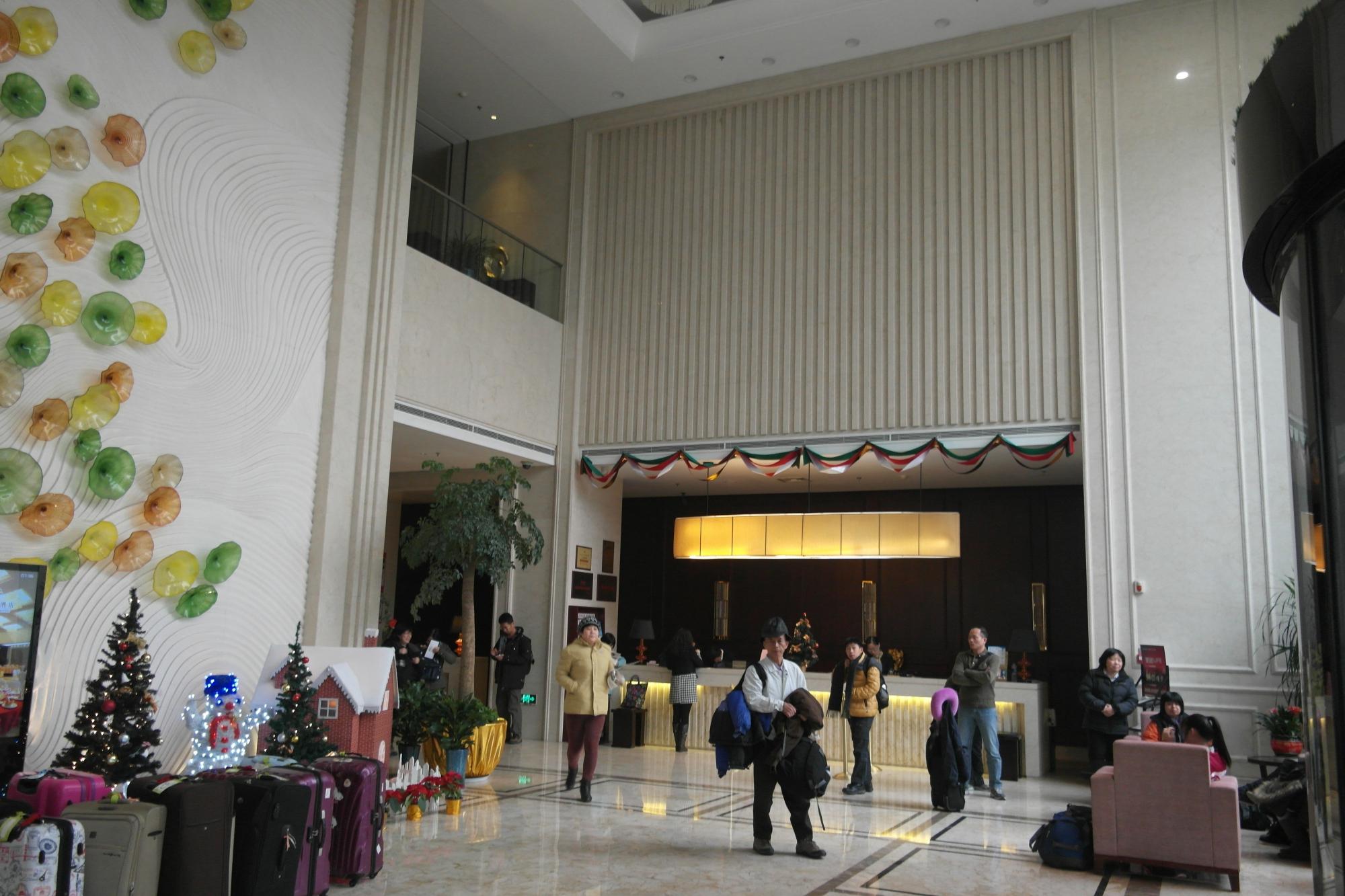 Hotel photo 2 of Noble Crown Hotel.