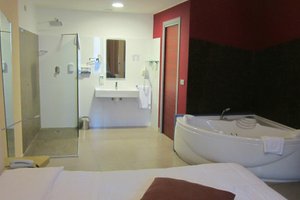 Kamar & Suite