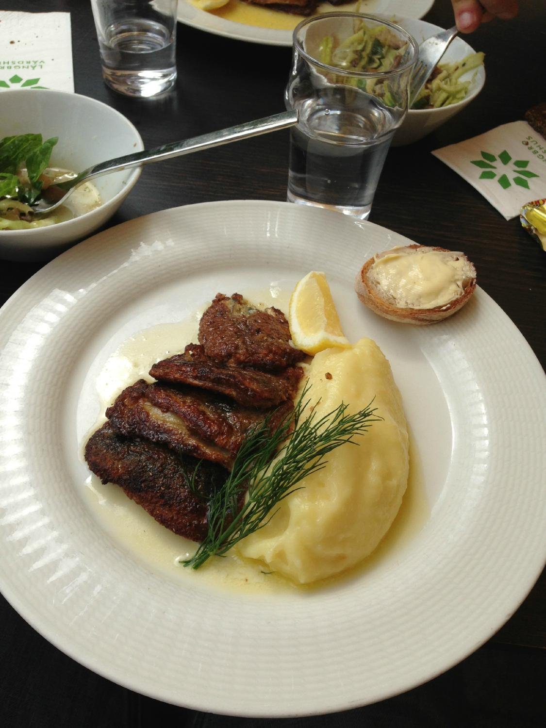 LÅNGBRO VÄRDSHUS, Stockholm Älvsjö Område Restaurangomdömen, bilder