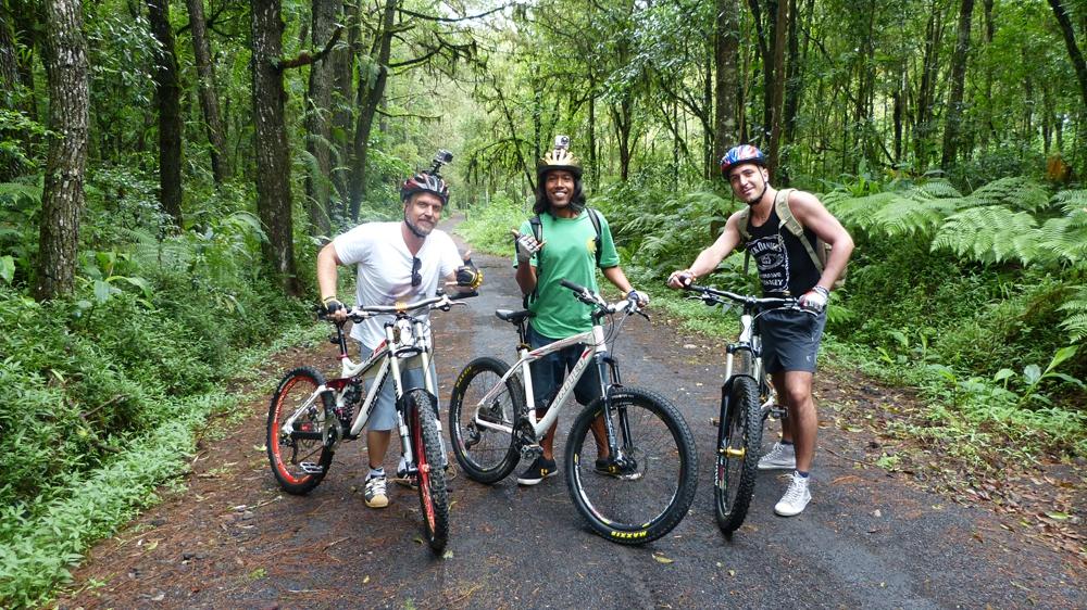 Adventure cycling bikes store