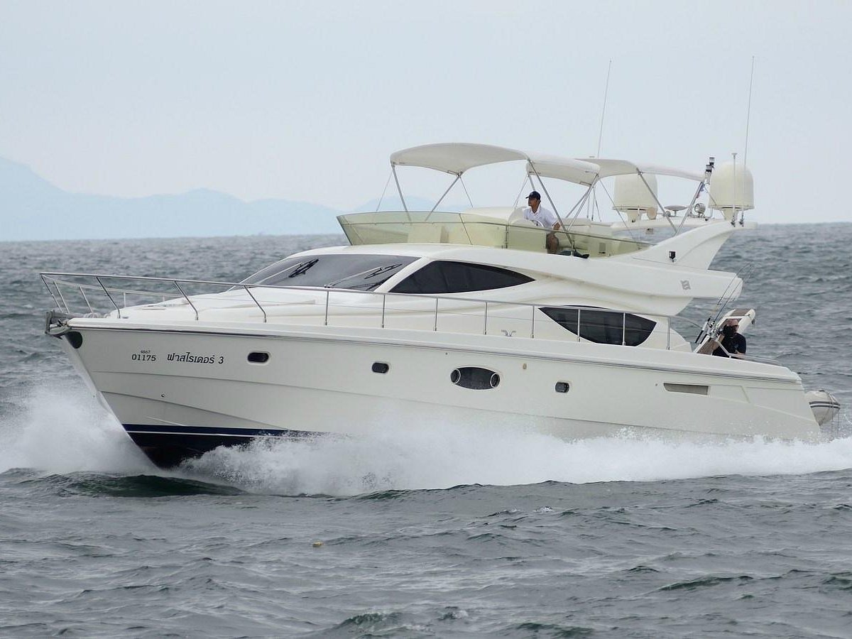 pattaya yacht charters