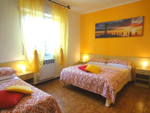 BED AND BREAKFAST L.G. - B&B Reviews (Bologna, Italy)