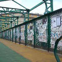 l'altro parapetto