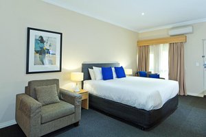 Room & Suite