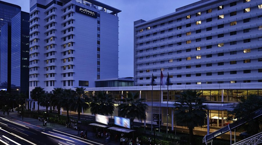 Hotel Facade
