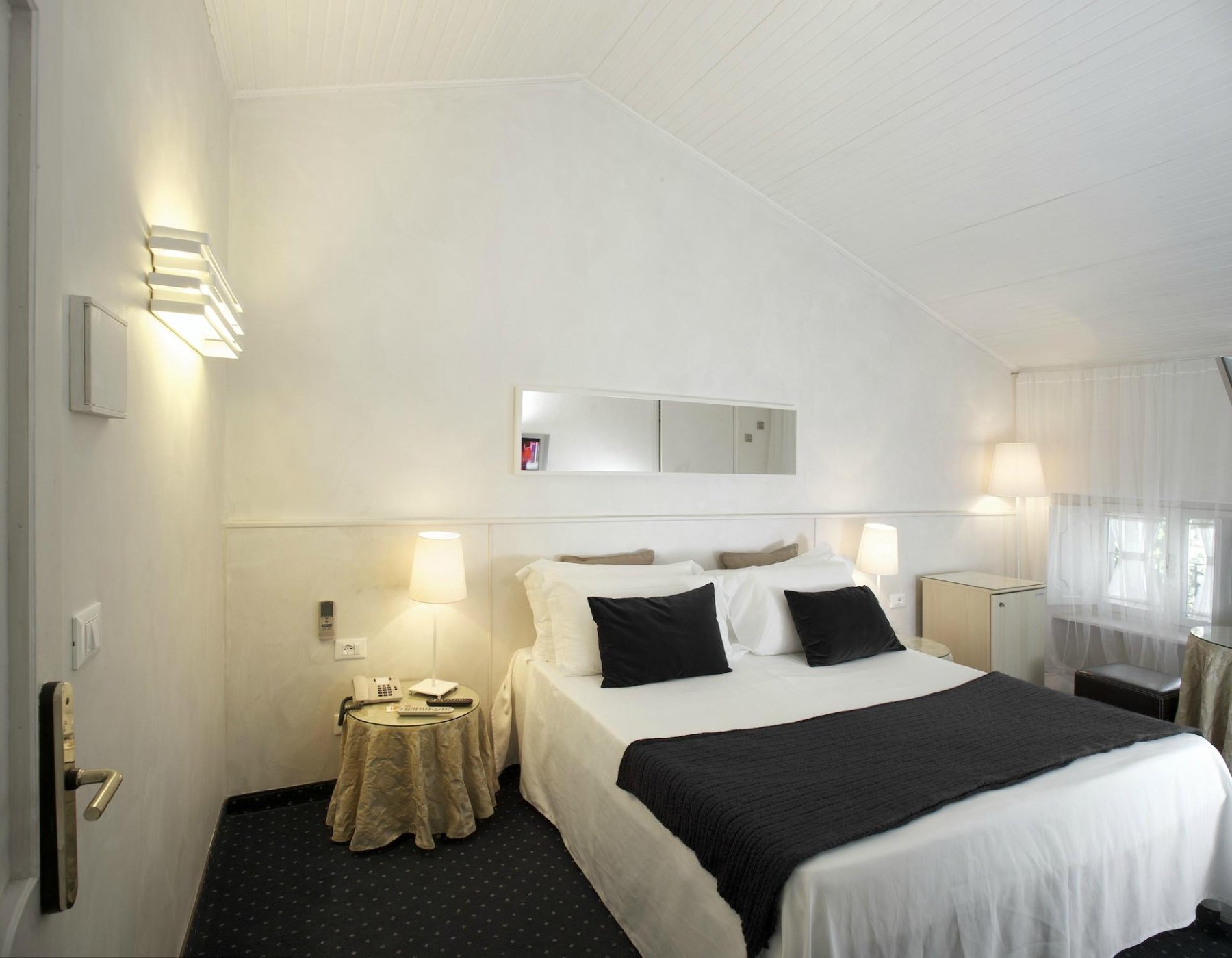 HOTEL CLOCCHIATTI NEXT by null