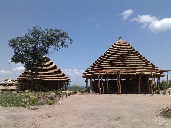 heritage safari lodge pakwach uganda