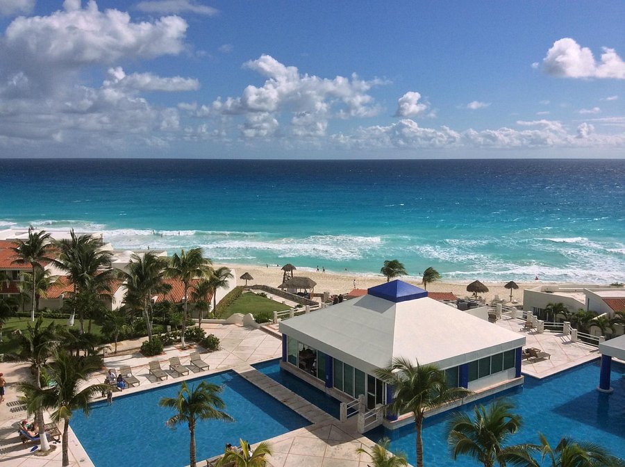 cancun condo rentals