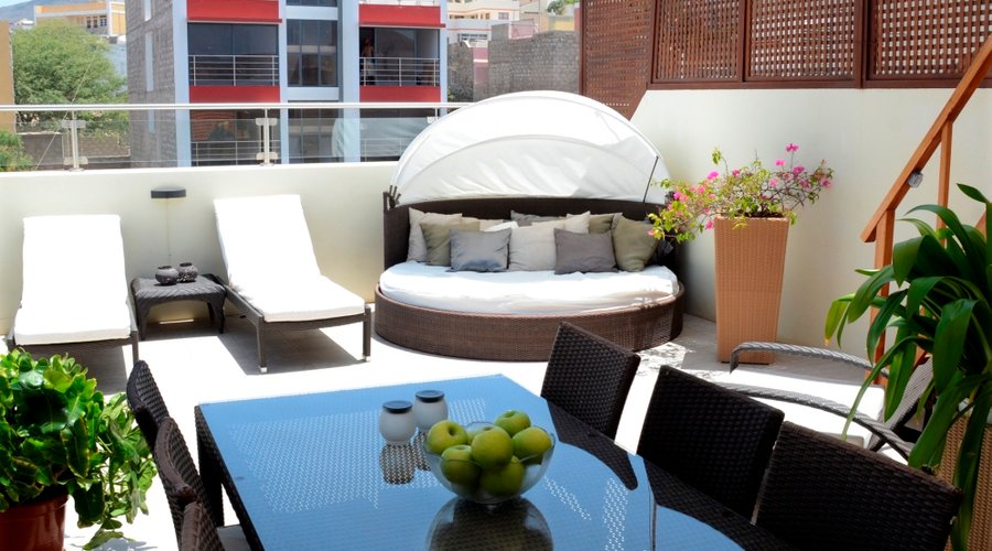 The dining and lounge area on the roof terrace