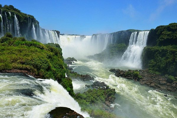 Foto de Bandeira Iguassu Hotel, Foz do Iguaçu: ducha electrica con cables a  la vista - Tripadvisor